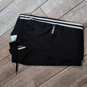 Adidas Women Medium Track pants